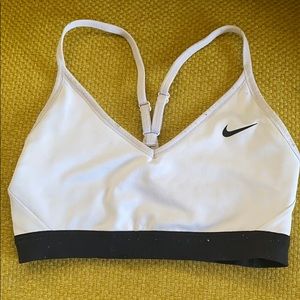 Nike Indy white bra